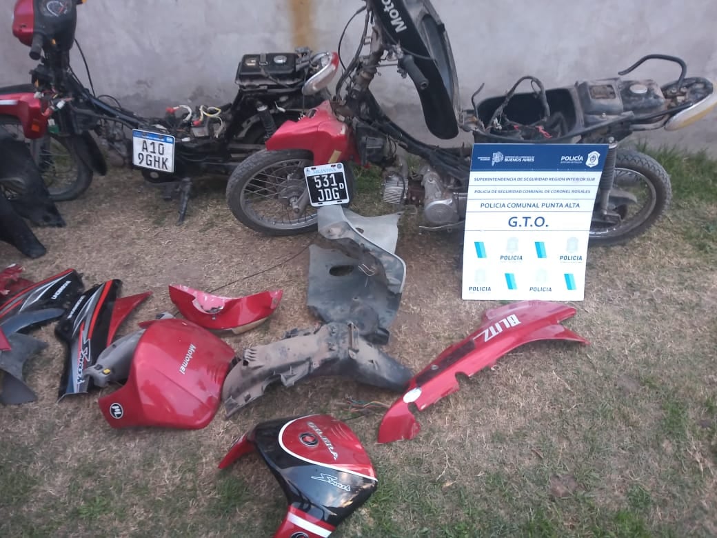 Tras un allanamiento recuperaron motos robadas y hubo un detenido