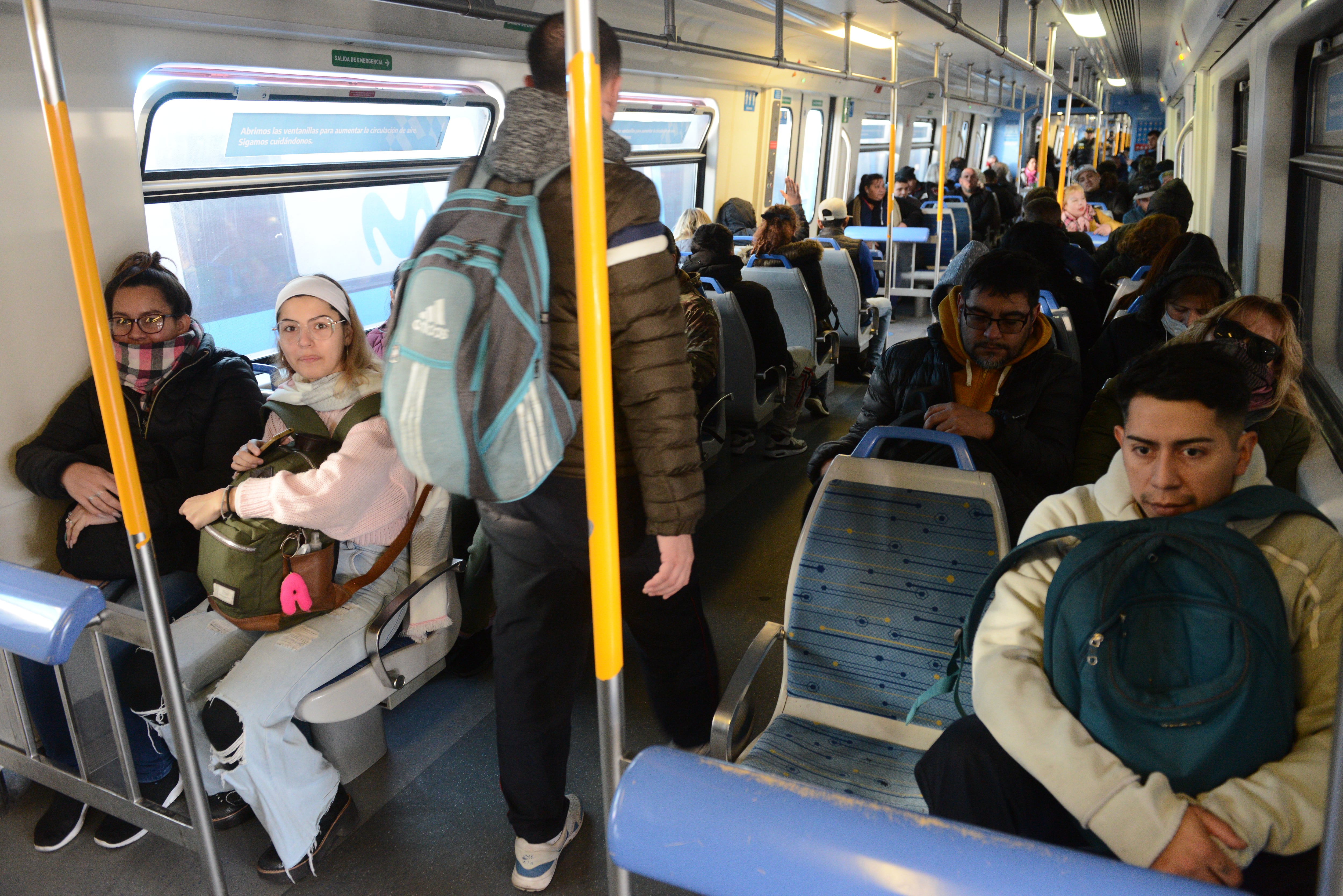 Trenes gratis para ir a votar. Foto: Luciano Thieberger.