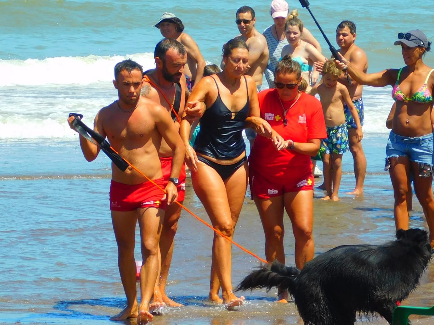 Exitosas charlas de Educación sobre el mar de los Guardavidas en Orense y Dunamar