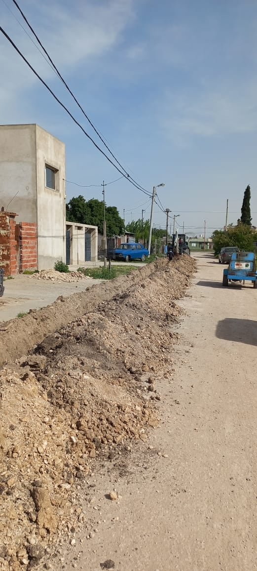 Barrio Solidaridad: comenzaron los trabajos para la instalación del agua potable