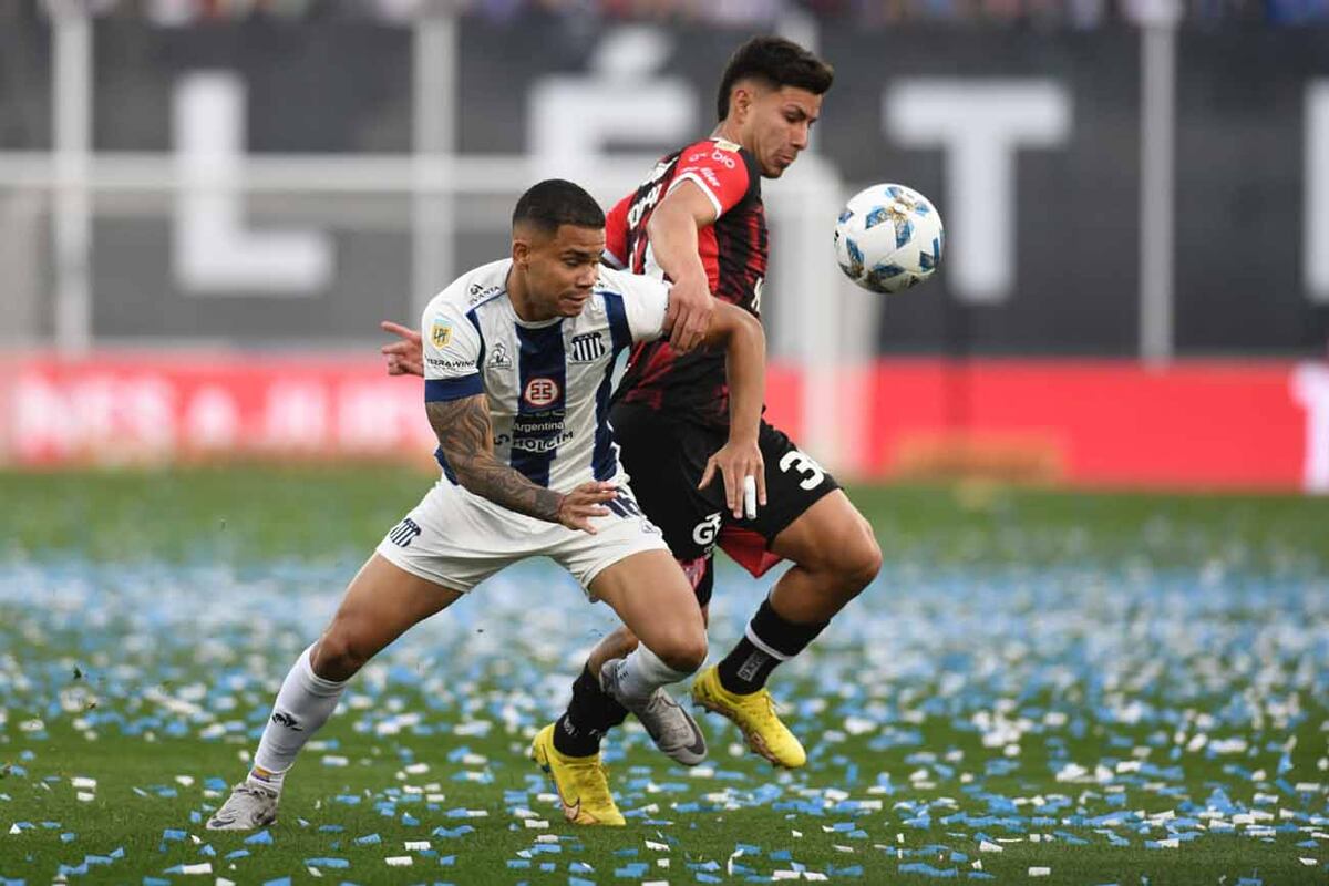 Talleres e Instituto empataron 1 a 1 en el clásico en el Kempes por la ...