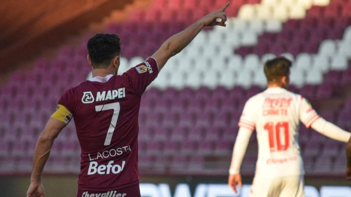 Unión de Santa Fe rescató un valioso punto sobre la hora en su visita a Lanús