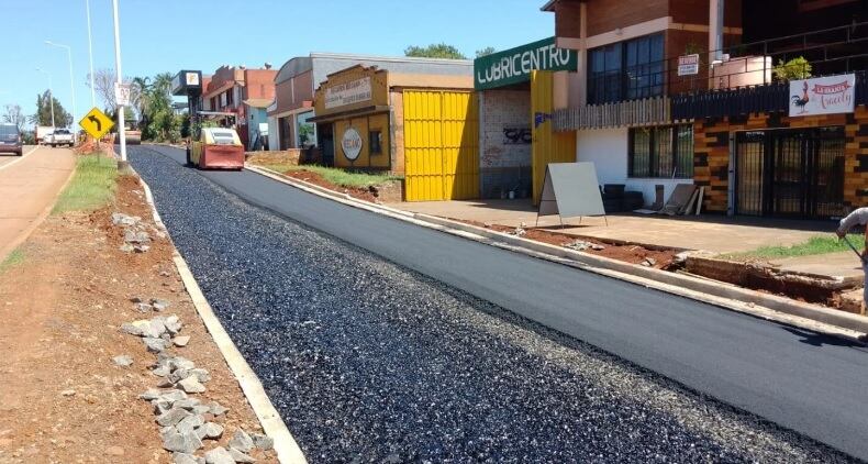 Puerto Rico: ejecutan obras viales en varias calles de la localidad.