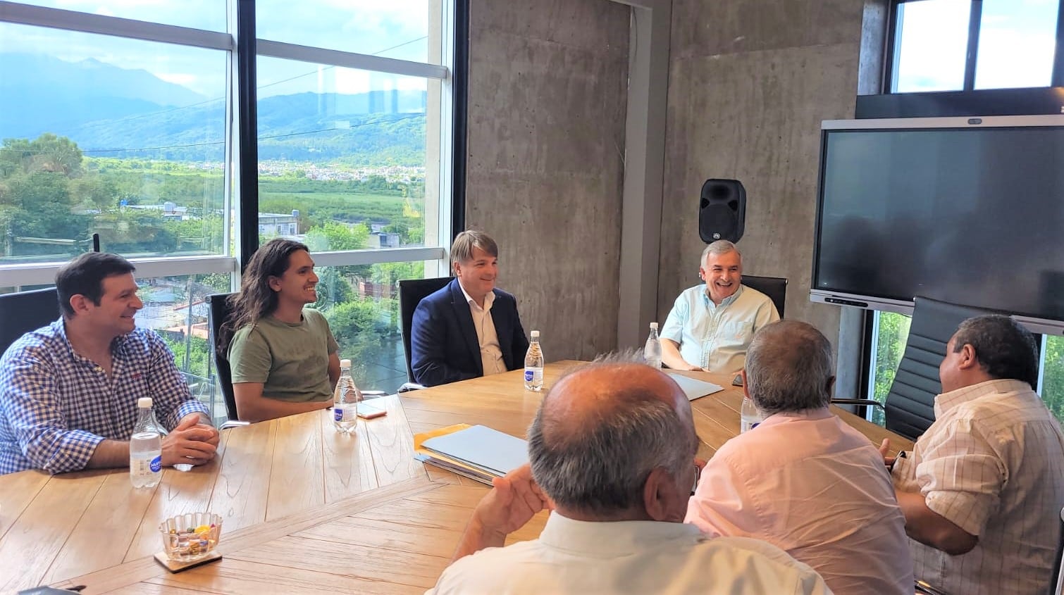 Durante una reunión concretada en esta capital, dirigentes tucumanos expresaron su apoyo a la candidatura presidencial de Gerardo Morales.