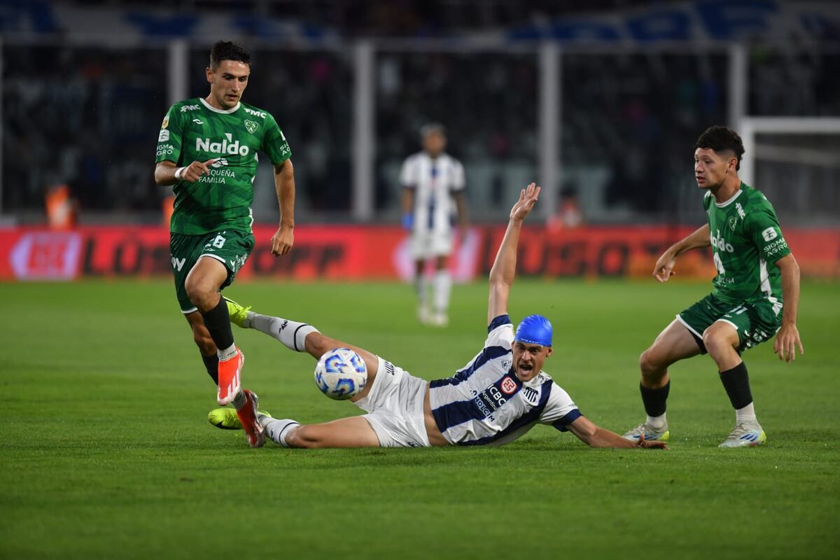 Talleres y Federico Girotti, por cabeza dura, ampliaron la ventaja en el Kempes