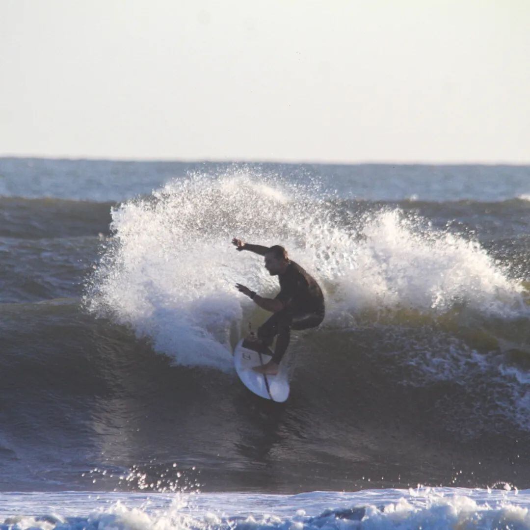 Luis Lacalle Pou fue capturado surfeando