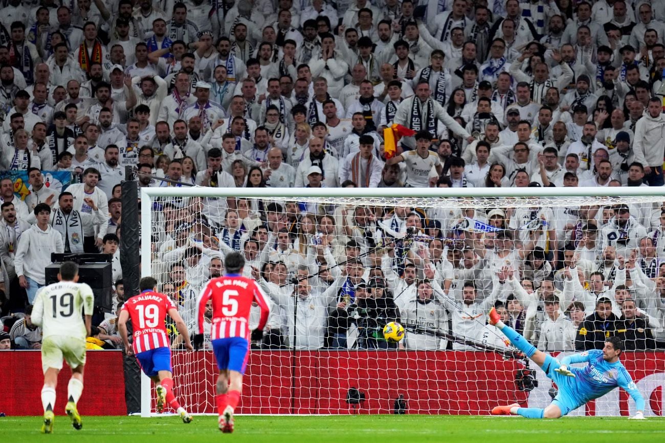 Real Madrid, de local, está perdiendo por la mínima ante Atlético de Madrid por la jornada 22 de La Liga. (AP)