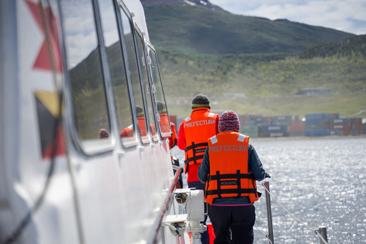 Realizaron el segundo monitoreo del año sobre la calidad del agua del Canal Beagle