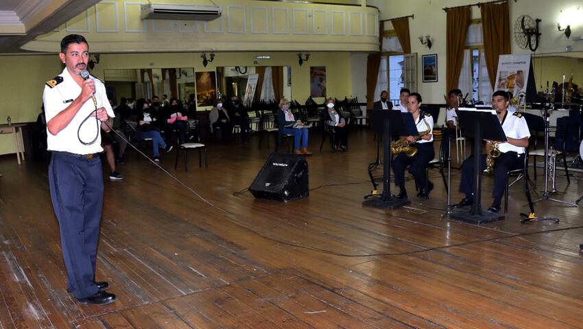 Participación de la banda en un evento a beneficio en Punta Alta