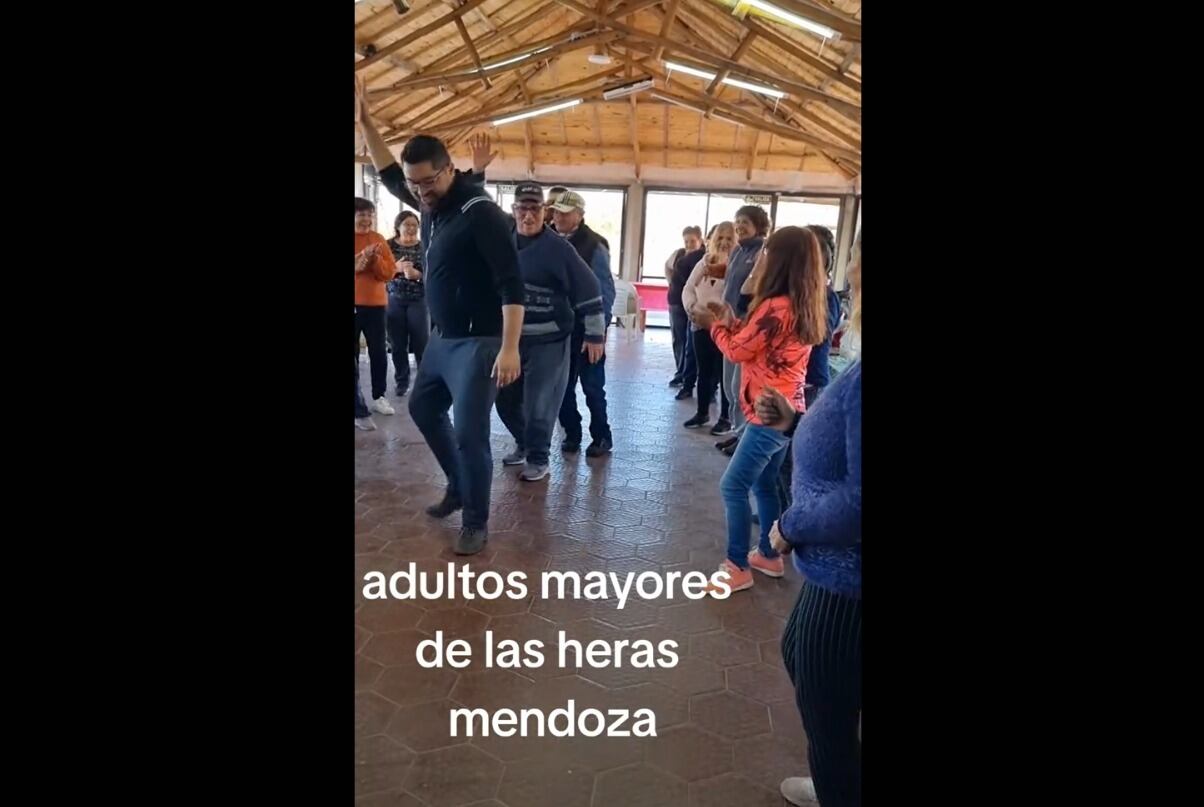 “Rock and roll, nene”: un grupo de jubilados mendocinos deslumbraron con sus pasos y se volvieron virales