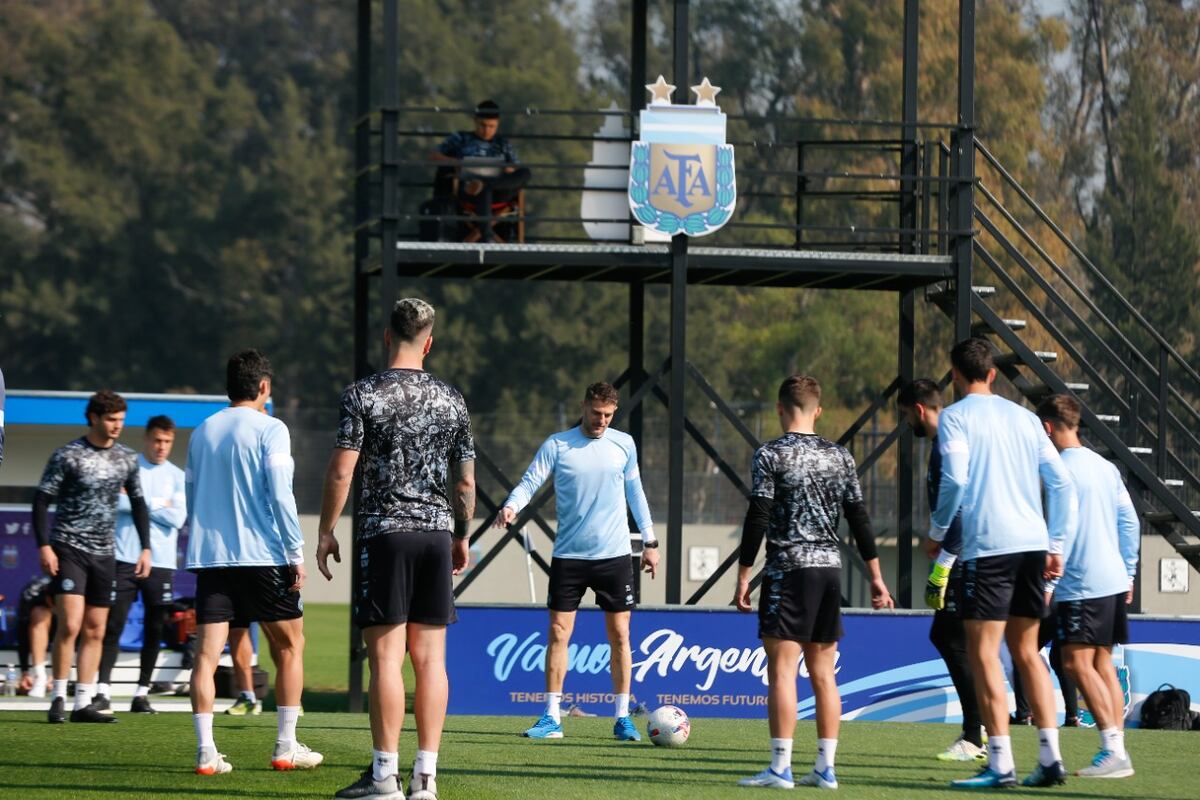 Belgrano entrenó en el predio de AFA, enfocado en Agropecuario