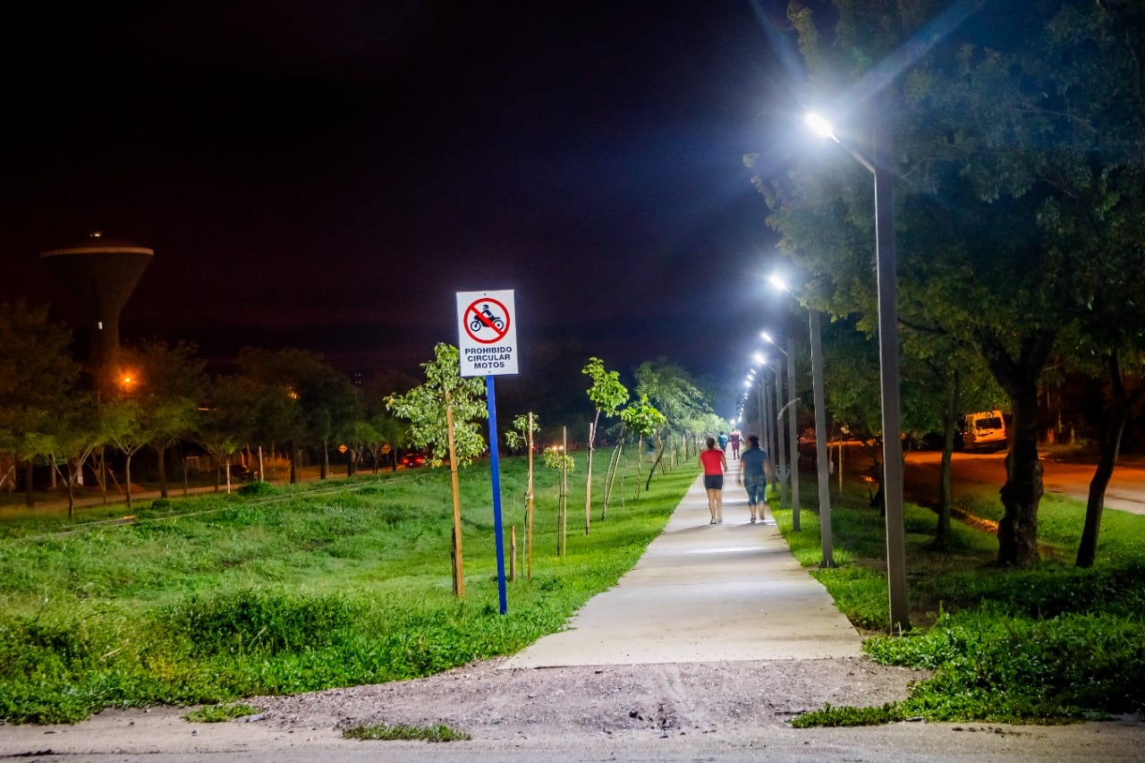 Iluminación tercer tramo ciclovía Tránsito