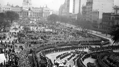 El cortejo funebre que acompañó a Eva Perón hasta el Congreso.