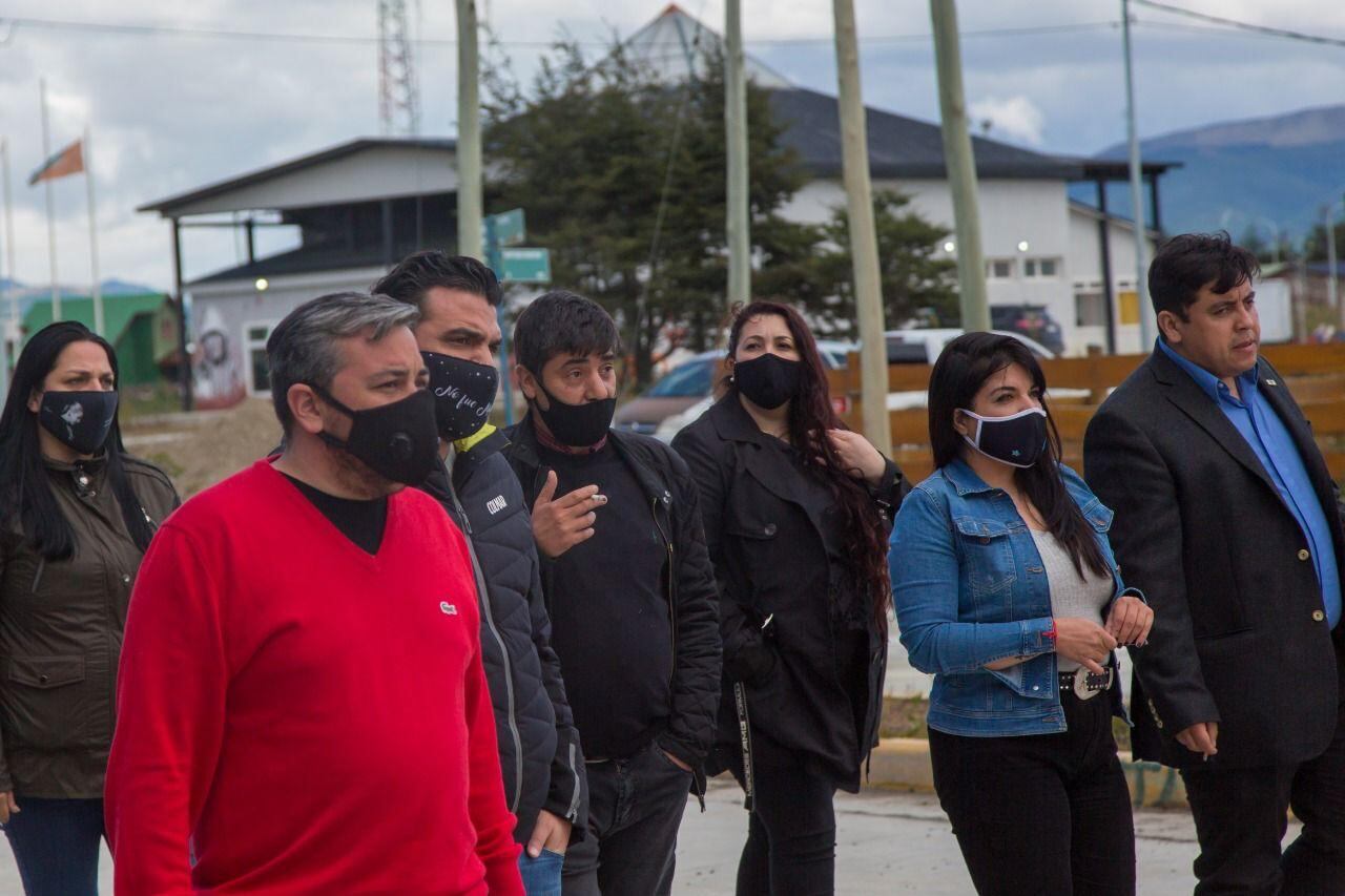 Walter Vuoto recorrió junto a Harrington las obras en Tolhuin