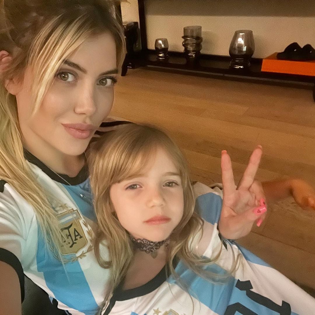 Wanda Nara apoyó a la selección con su familia.