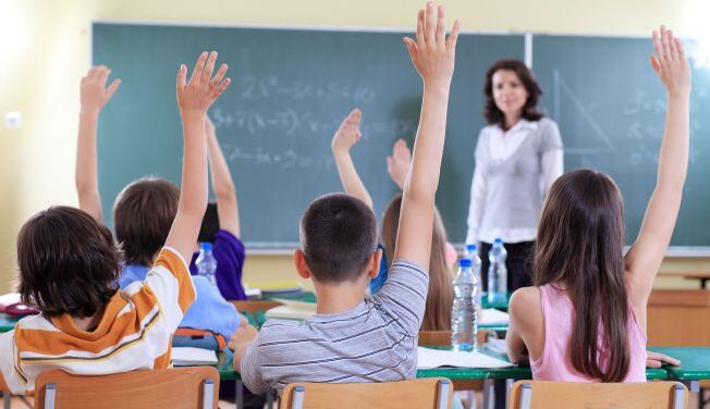 Se celebra para concientizar sobre la educación.