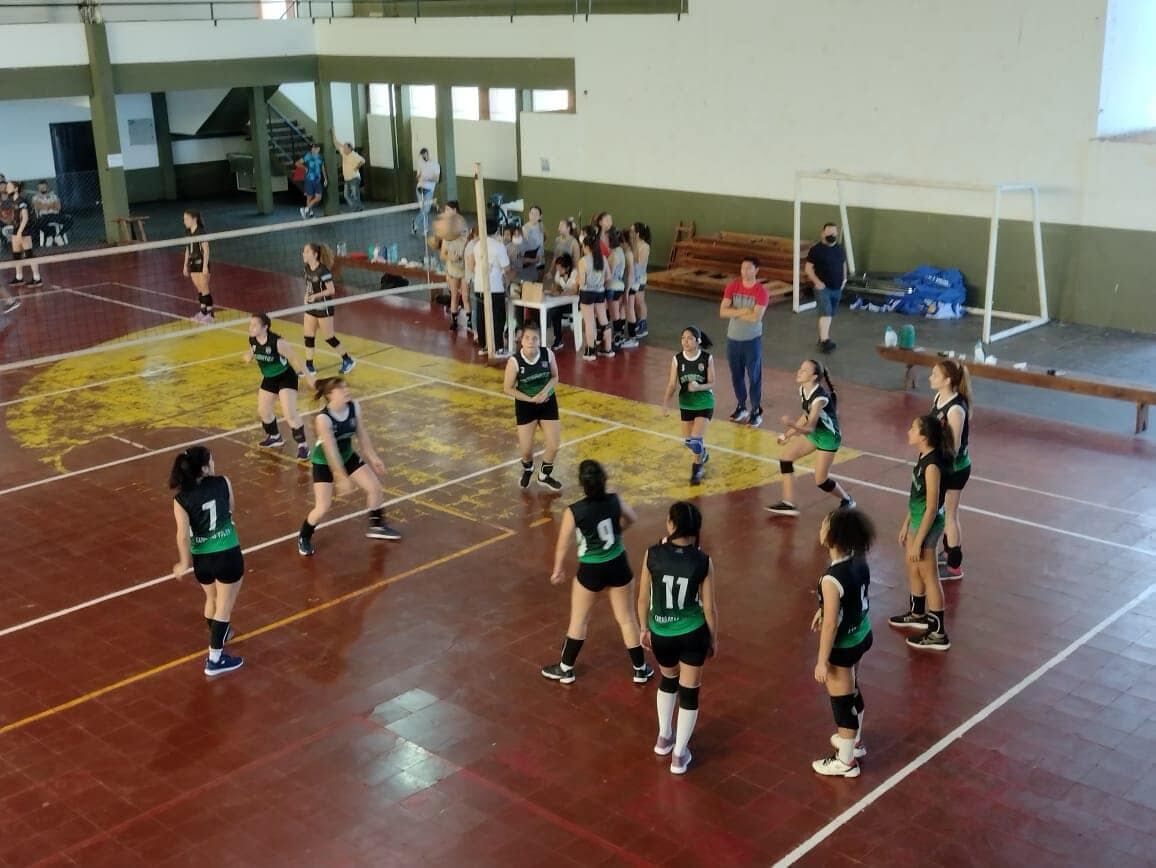 Jugadoras del Cataratas Voley a la Preselección Misionera.