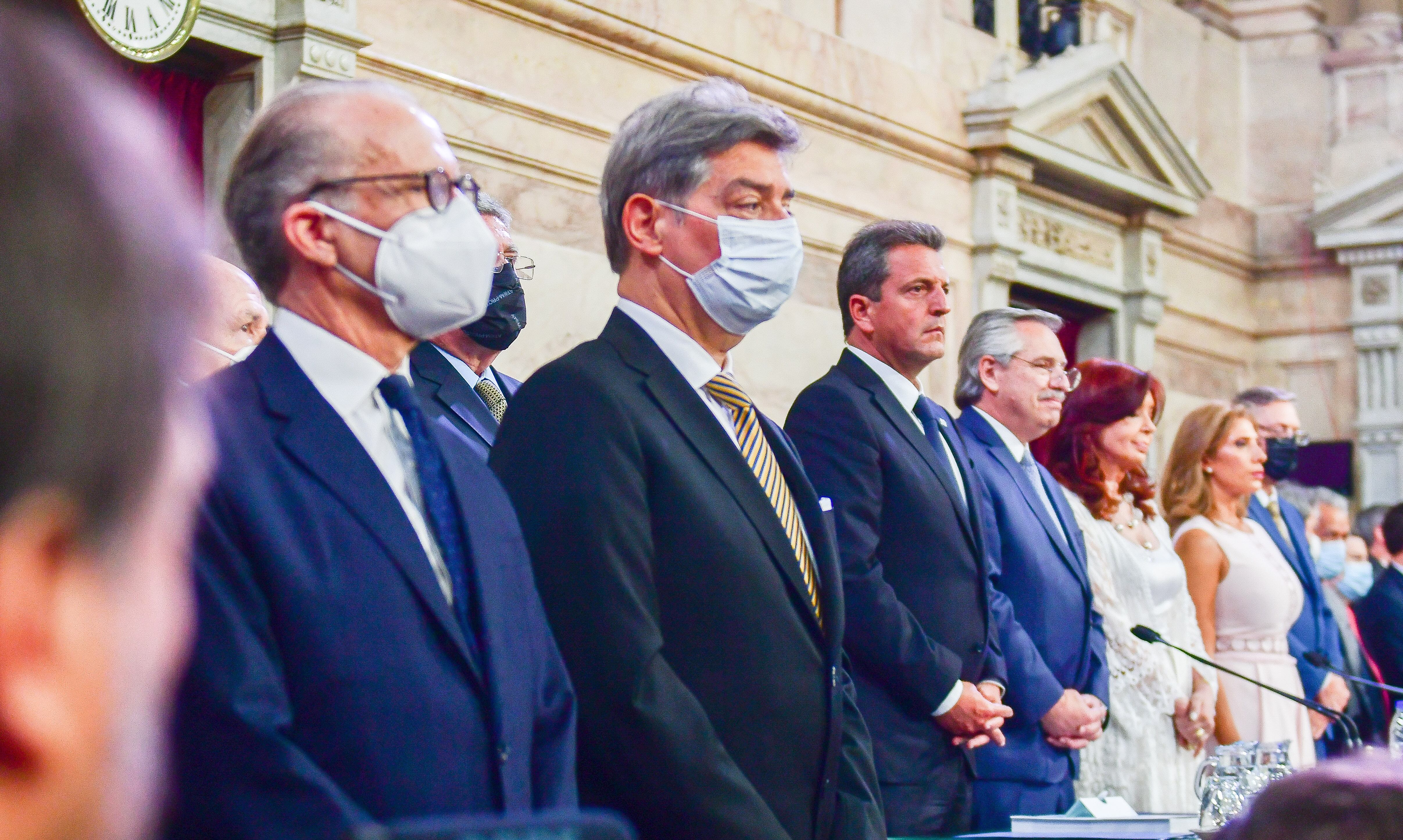 Los jueces de la Corte Suprema y la cúpula del Gobierno se vuelven a enfrentar por una reforma. 