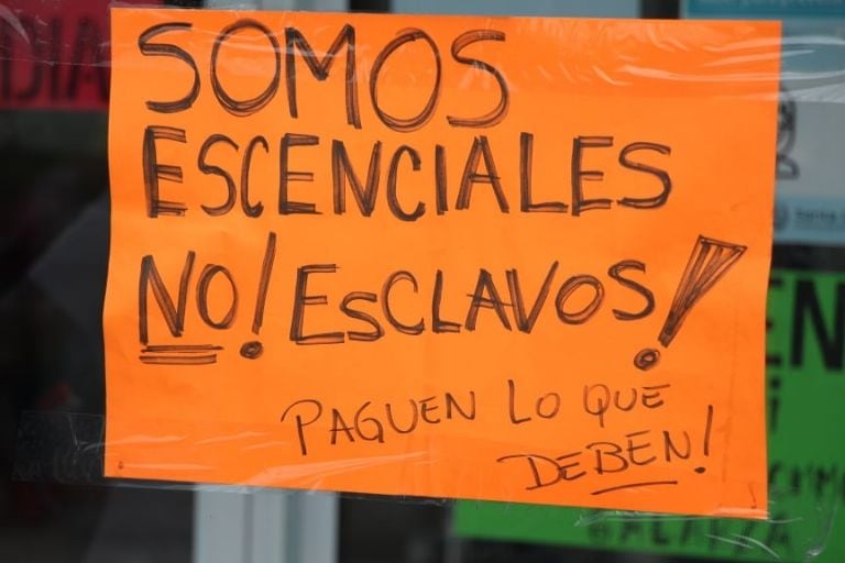 Los profesionales reclaman por la precarización en el servicio.