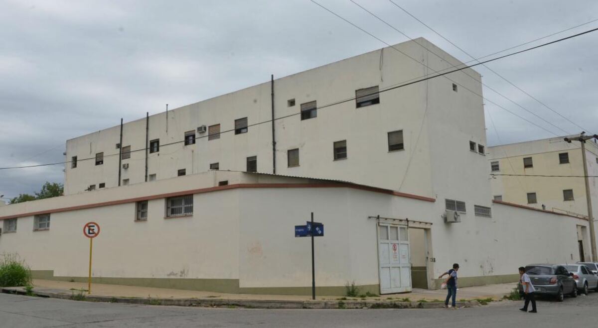 Estafas con medicamentos: allanaron la Maternidad provincial de Córdoba