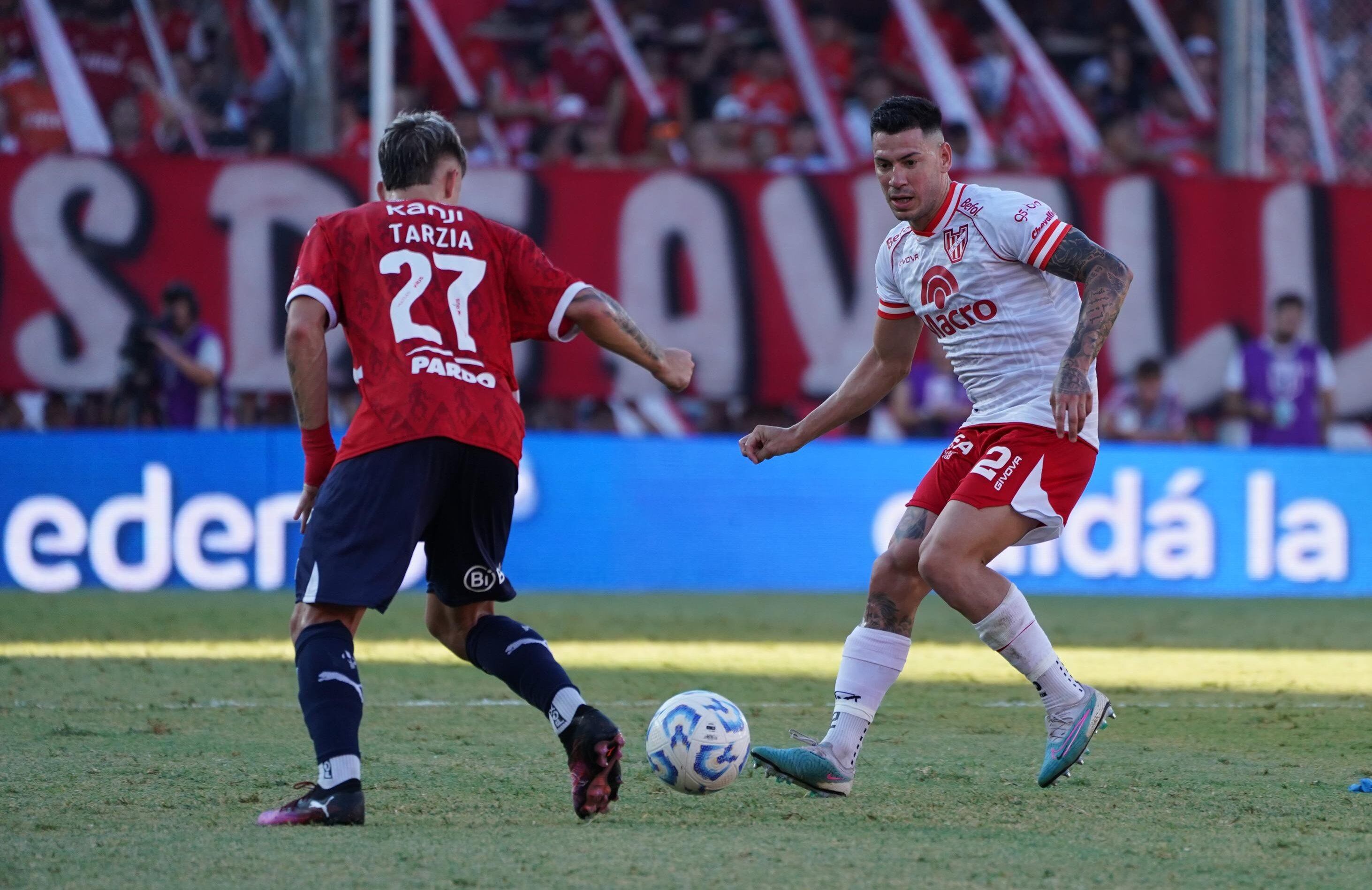 Instituto en su visita a Independiente. (IACC).