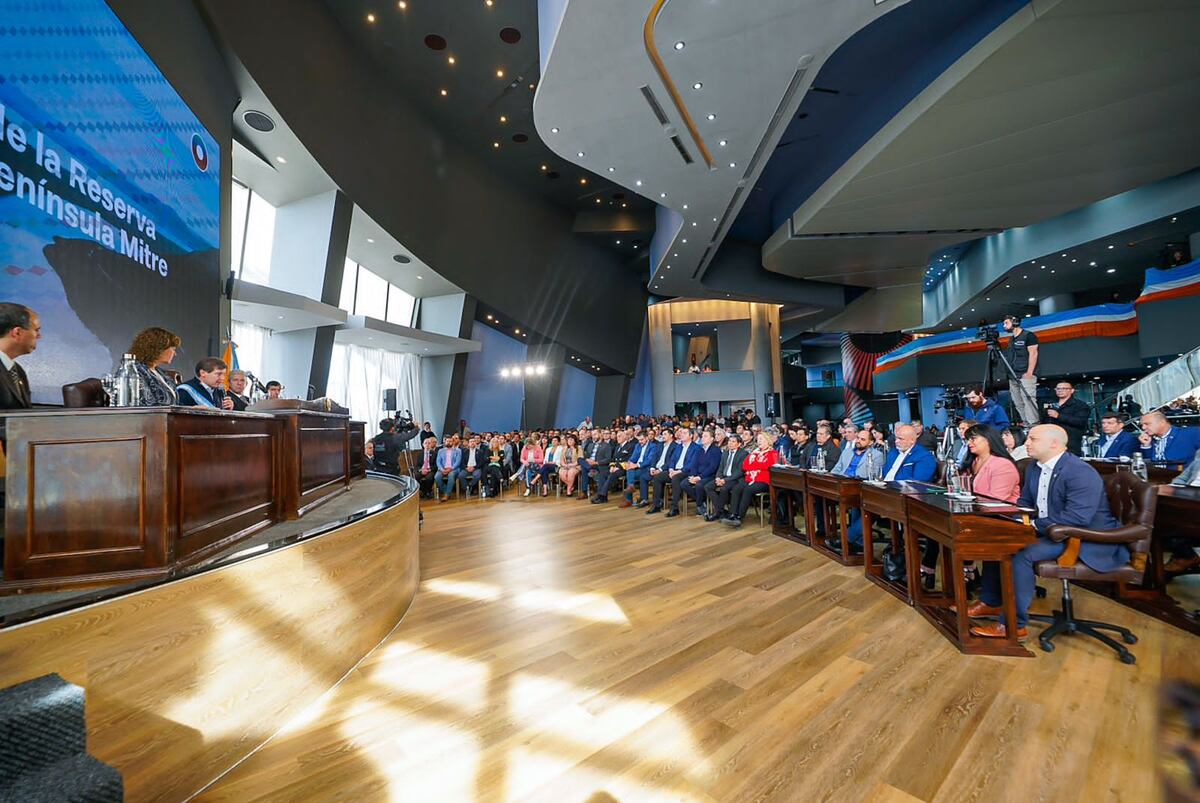 Melella hizo la Apertura de Sesiones Ordinarias Legislativas en Tierra del Fuego