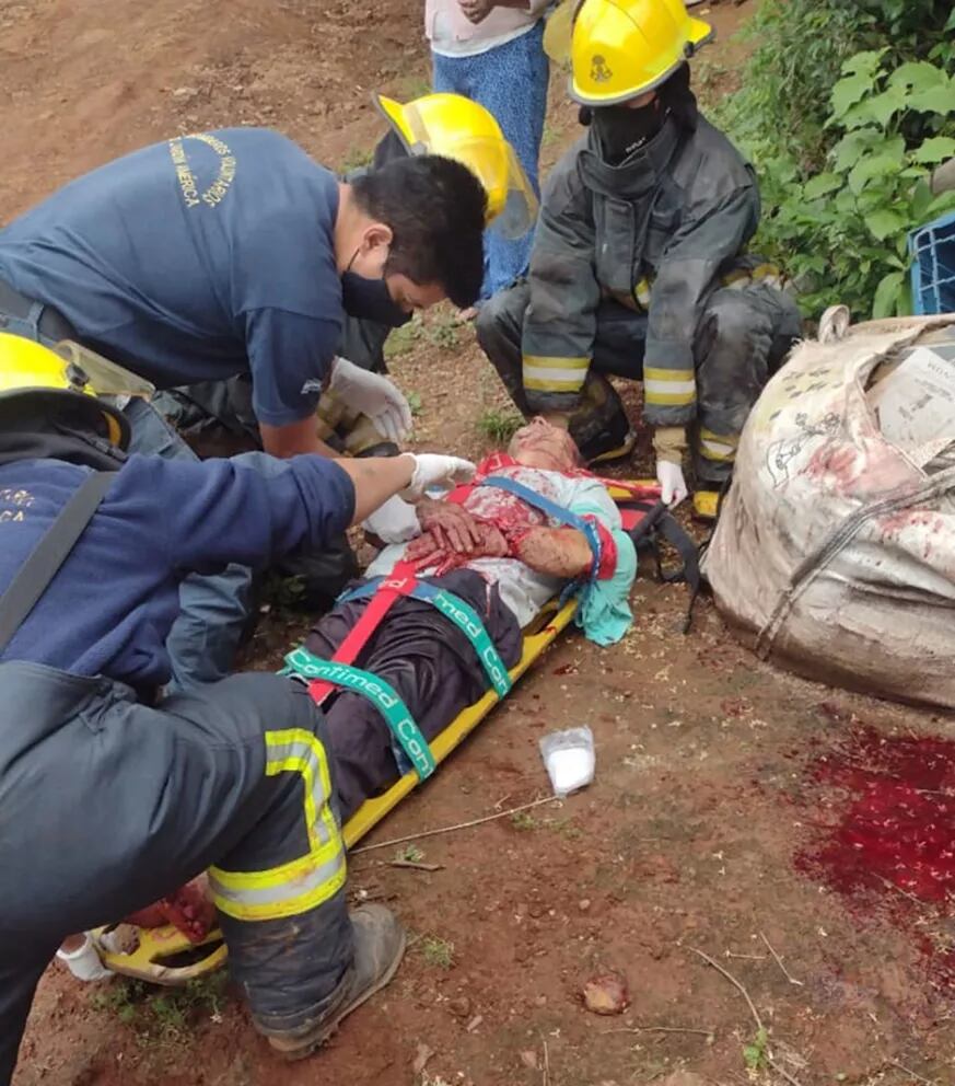 Jardín América: un hombre atacó a otro a machetazos y casi lo mata.