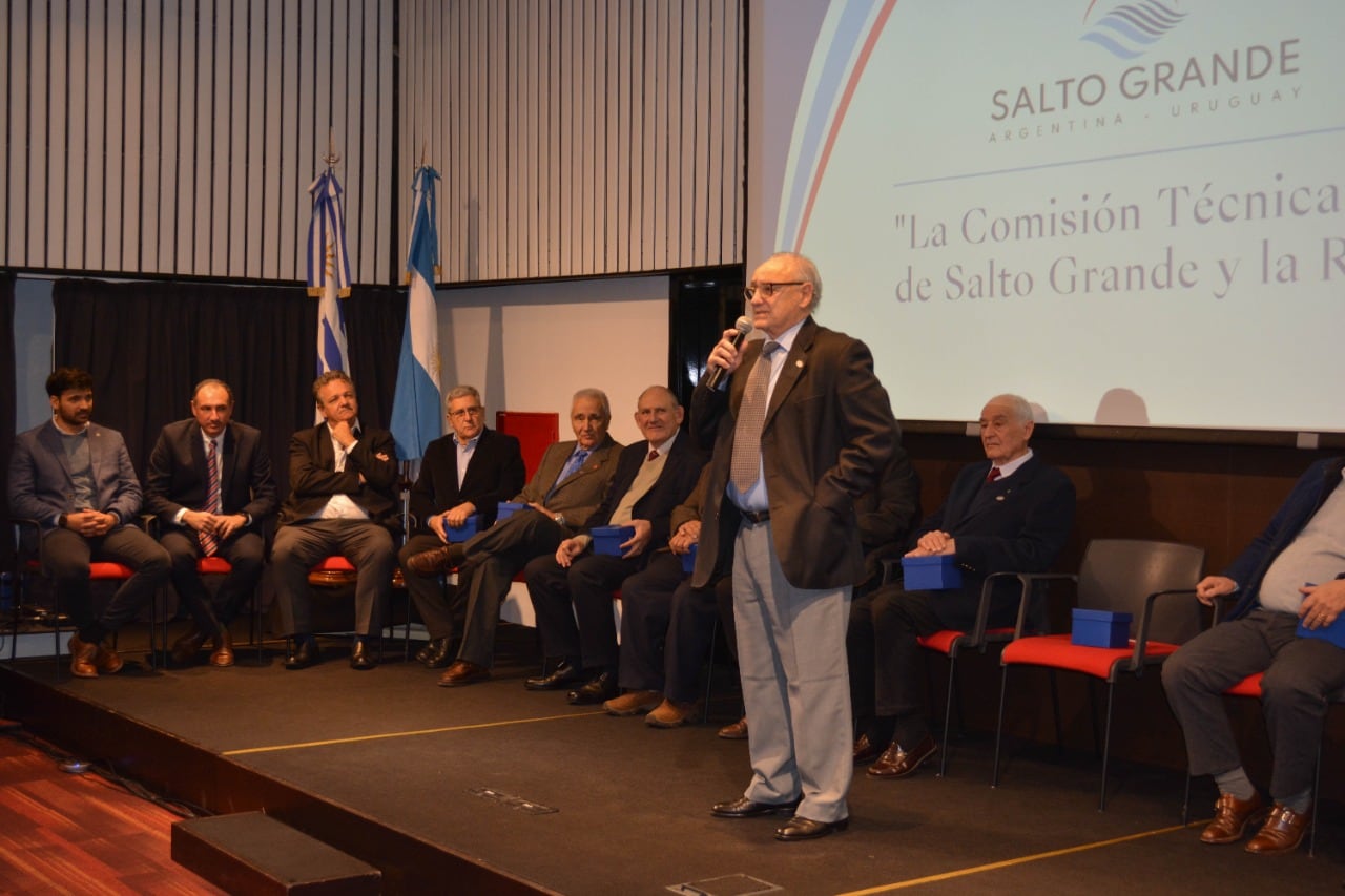 Salto Grande homenajeó a ex delegados del organismo en un nuevo acto por sus 75 años