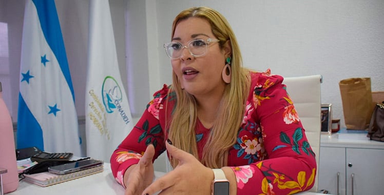 La Comisionada de los Derechos Humanos, Blanca Izaguirre.