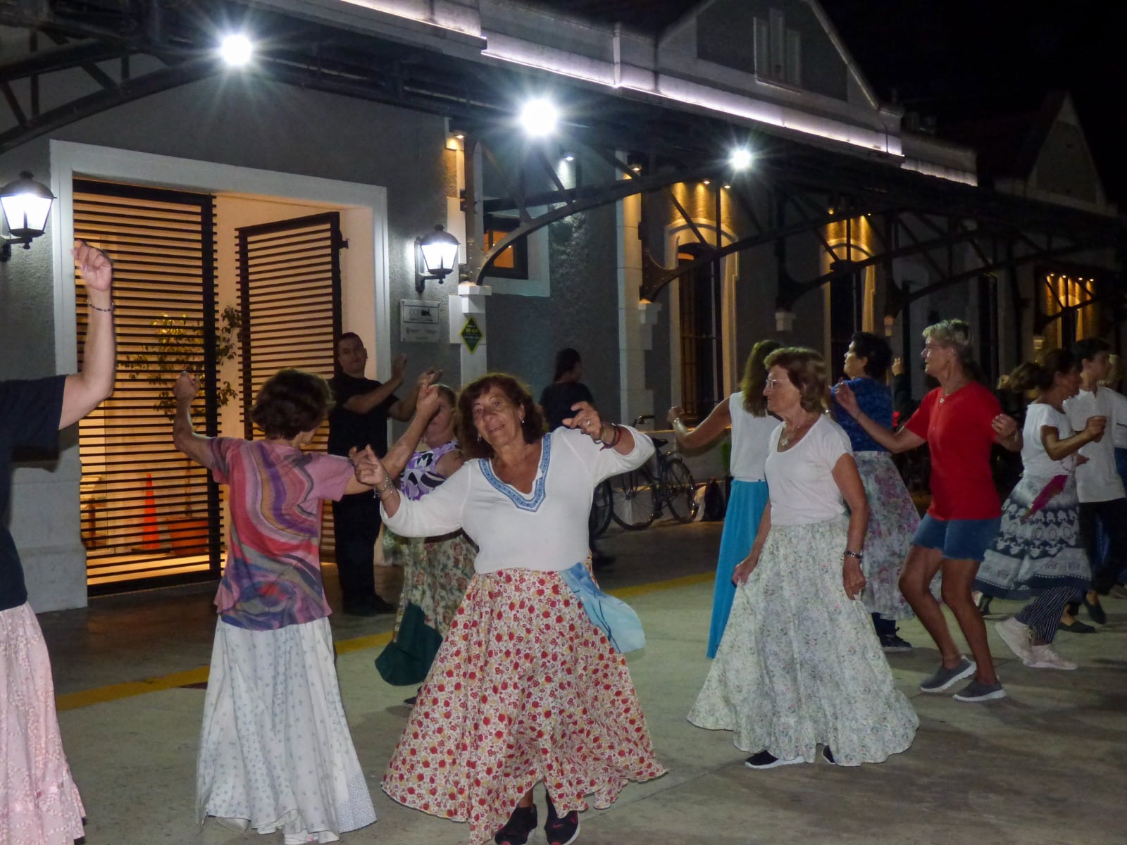 cierre de las clases abiertas de folklore en el CCE