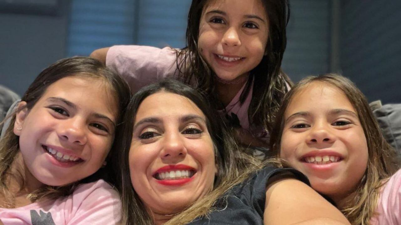 Cinthia Fernández y sus hijas