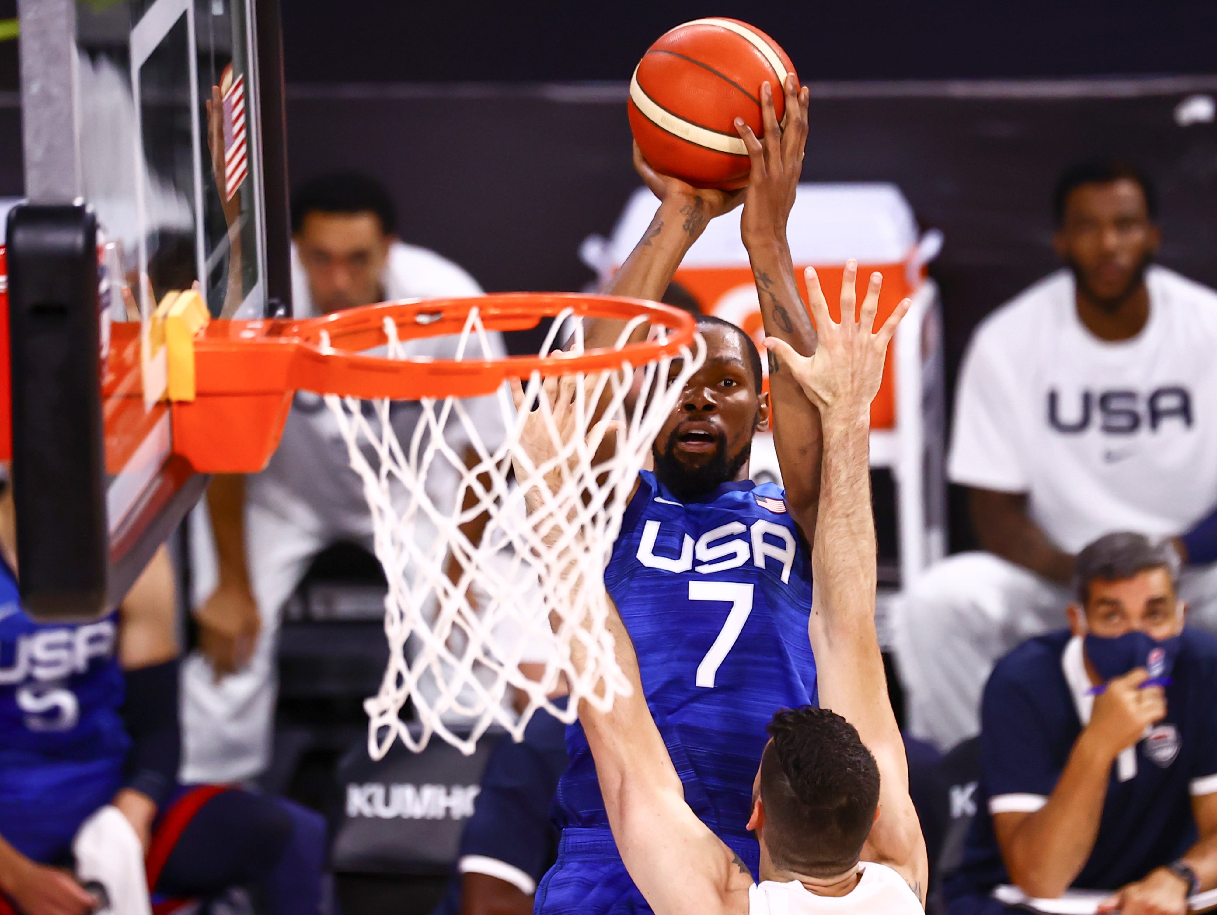 La Selección Argentina de básquet cayó contra Estados Unidos en la preparación de Tokio 2020