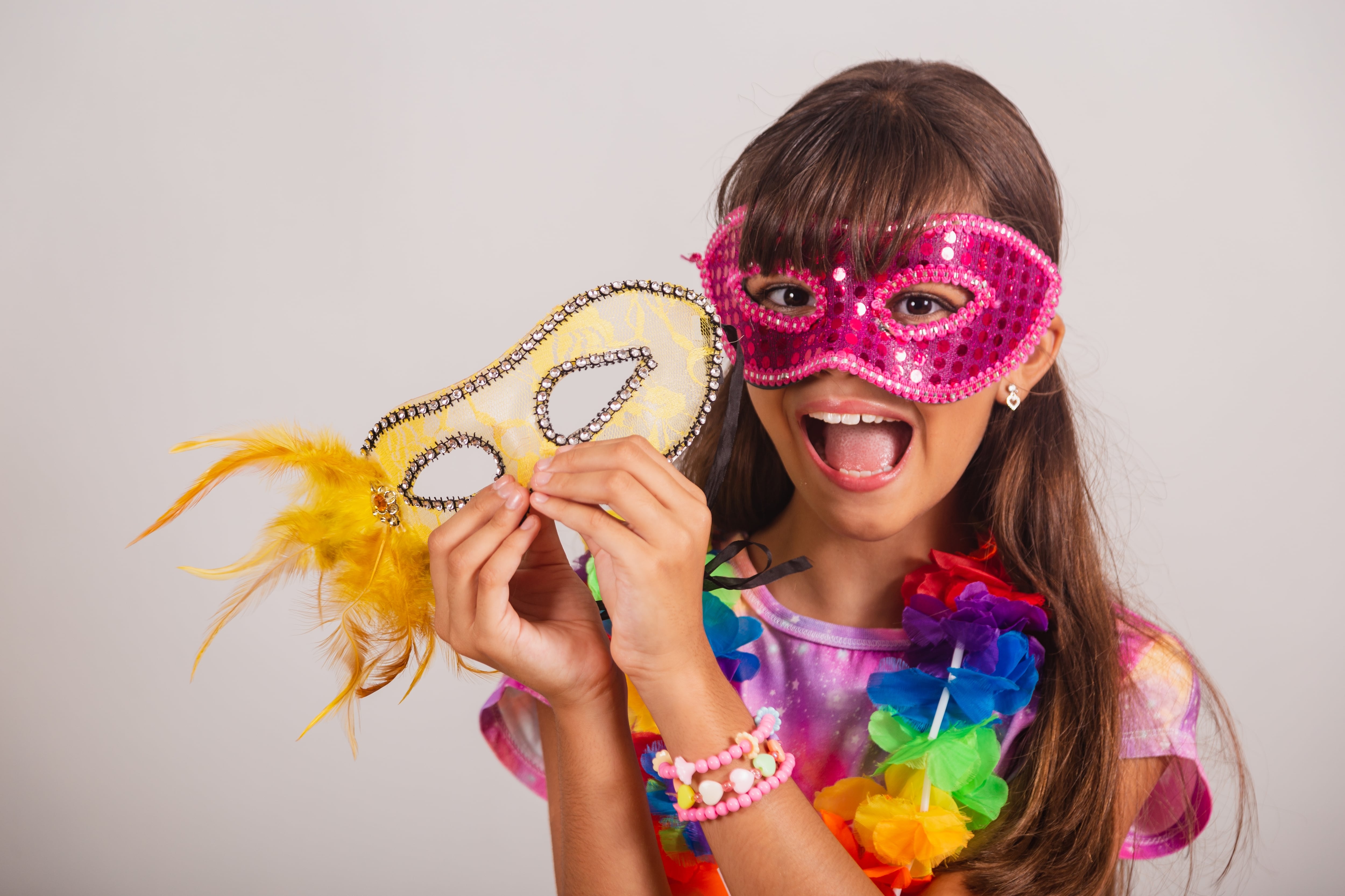 Los antifaces y las máscaras son una de las piezas fundamentales para ir a celebrar esta festividad.