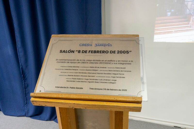 Cresta celebró sus 20 años con un homenaje y una placa conmemorativa