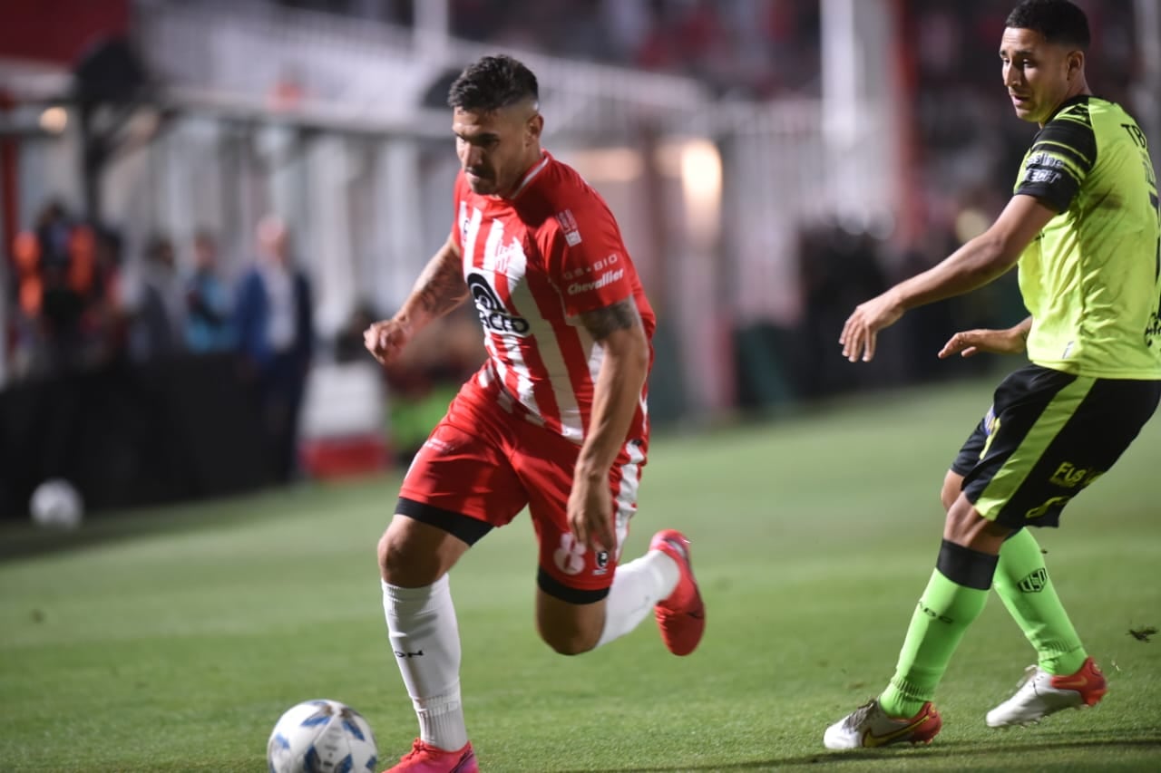 Instituto y Barracas Central, por la fecha 13 de la Copa de la Liga Profesional, en Alta Córdoba. (Javier Ferreyra / La Voz)