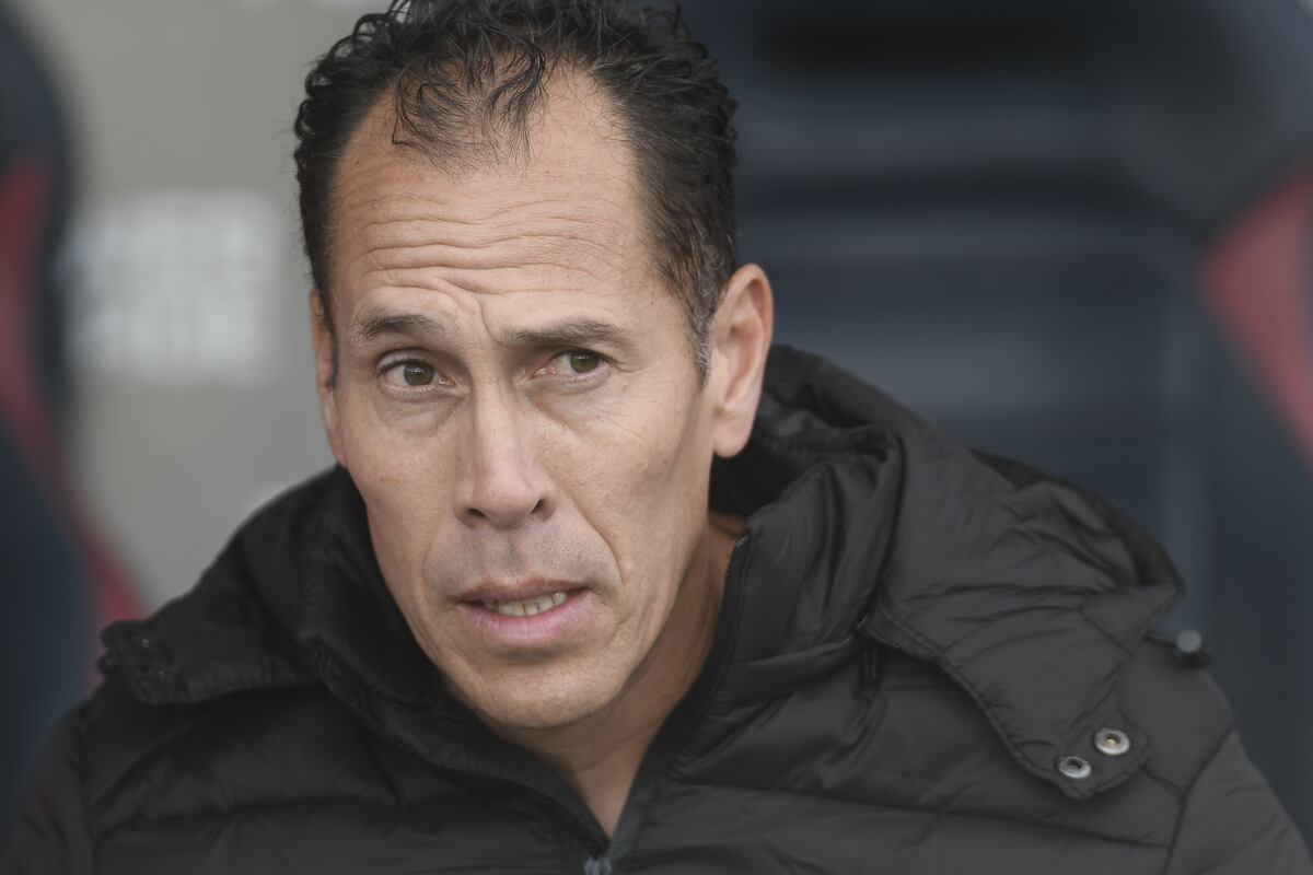 Lucas Bovaglio, ex Instituto, a octavos de Sudamericana; con hinchas que hacían “zapping” para verlo