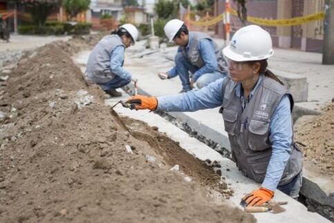 Cecilia Camargo, la arqueóloga contratada por la empresa de construcción, explicó la procedencia de los restos encontrados.