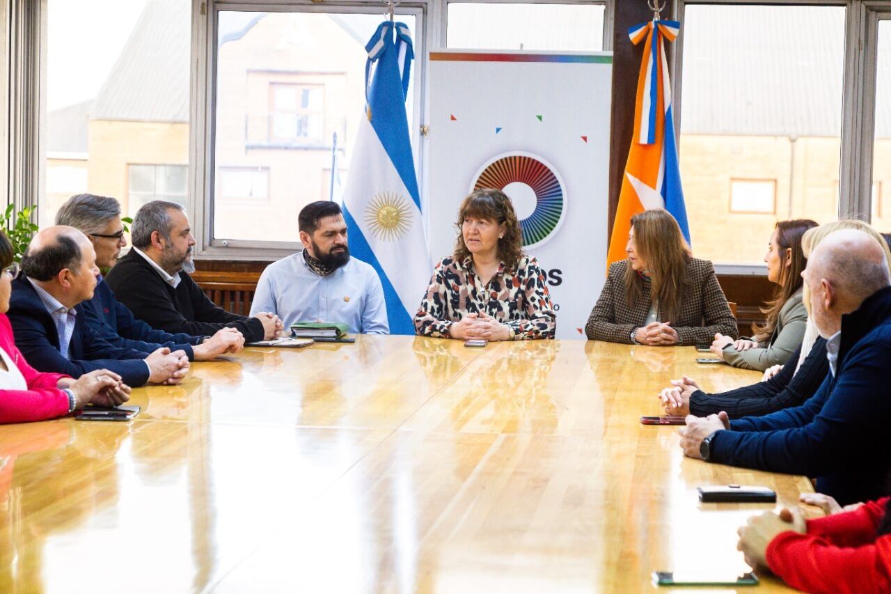 Encuentro en Casa de Gobierno en Ushuaia