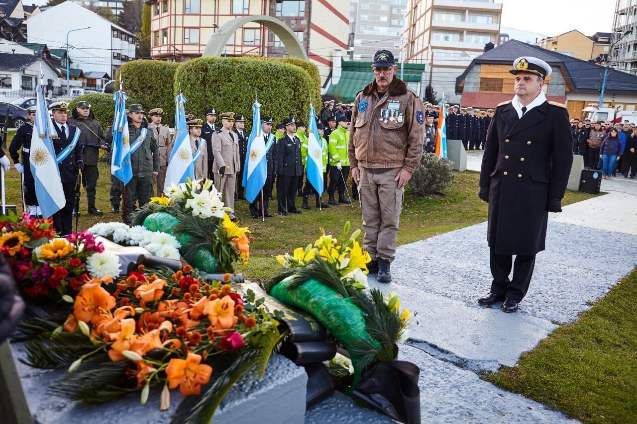 Homenajearon en Ushuaia a los tripulantes del Crucero ARA General Belgrano