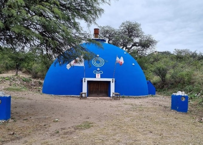 Un templo “escondido” en Córdoba despierta la curiosidad de los turistas