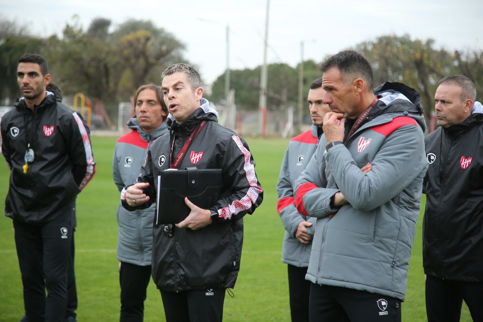 El Cuerpo Técnico de Diego Dabove.