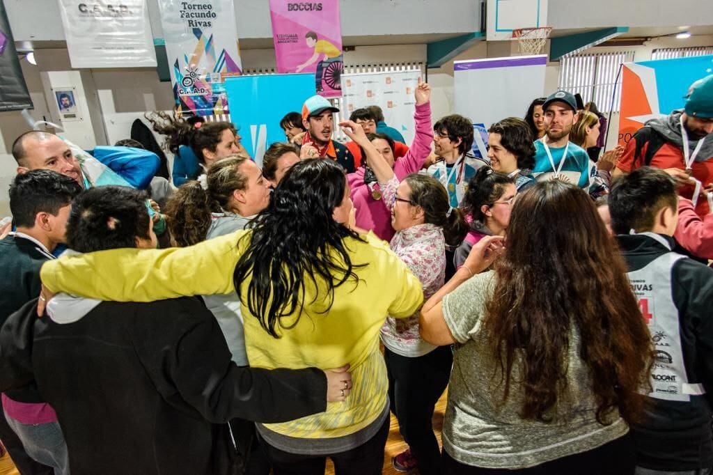 Ushuaia: la escuela especial Kayú Chénén realizó su carrera solidaria