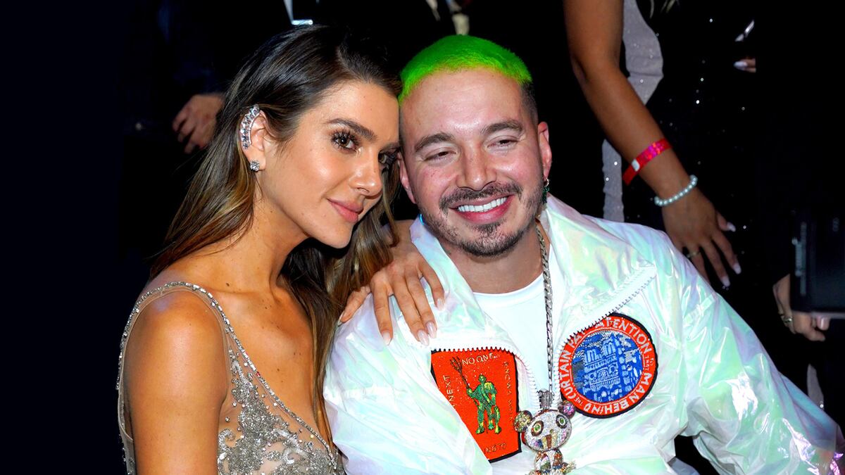 J Balvin en las sierras de Córdoba: vacaciones en familia y el video viral con fernet