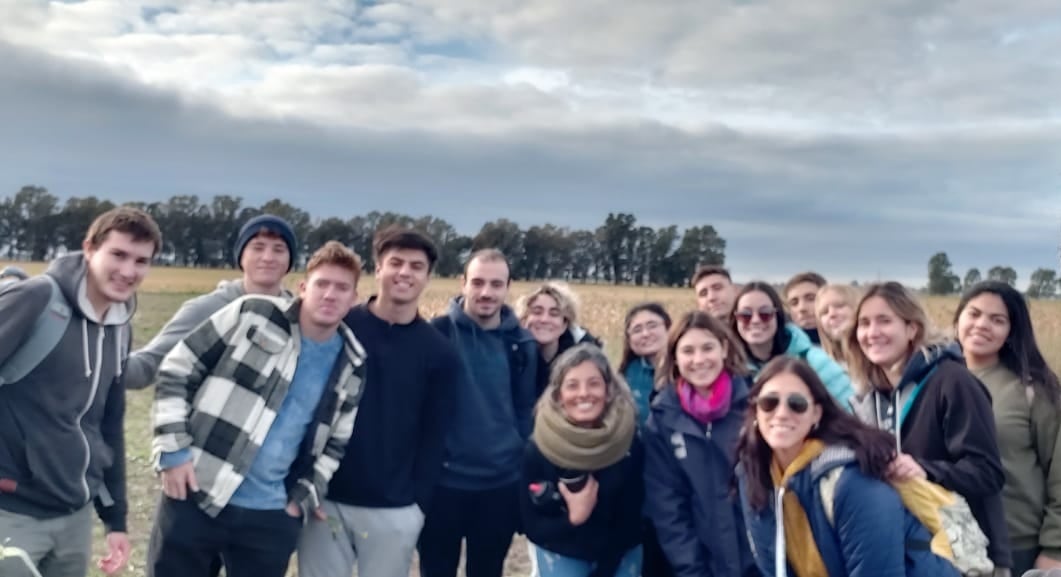 Tres Arroyos Estudiantes de Producción Agropecuaria Sostenible visitaron la Chacra de Barrow