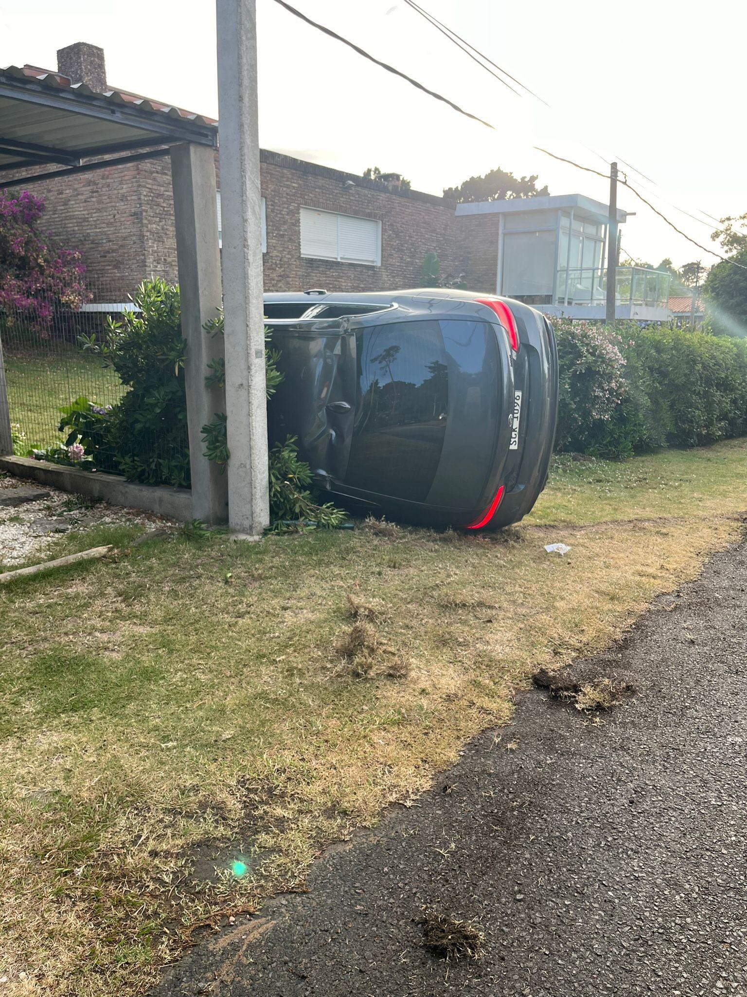 Así quedó el auto en que viajaba Anto Pane