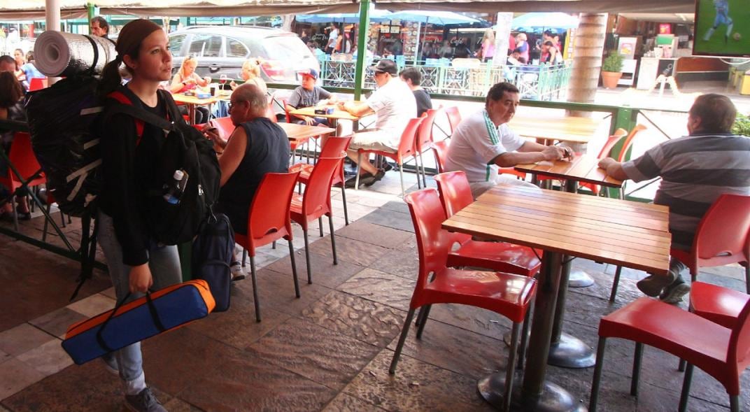 El rubro de la hotelería y restaurantes fue el segundo que más aumentó en el año, detrás del de indumentaria y calzado. Foto La Voz.