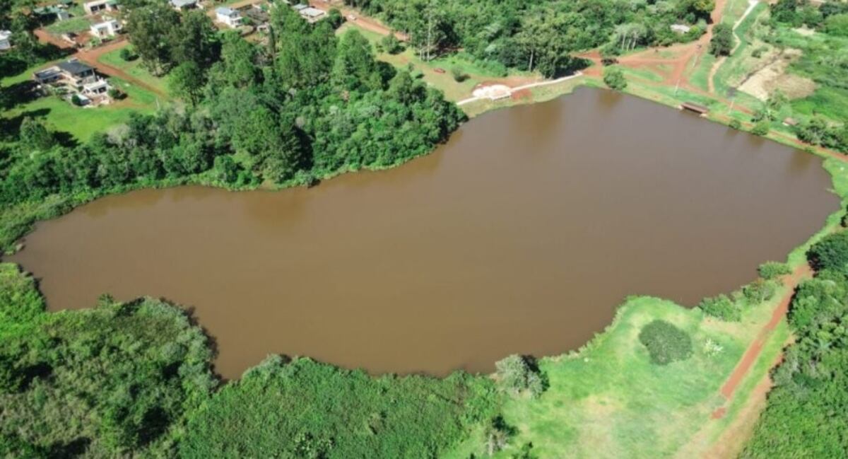 Continúan ejecutándose obras de puesta en valor del lago Ziegler en Eldorado