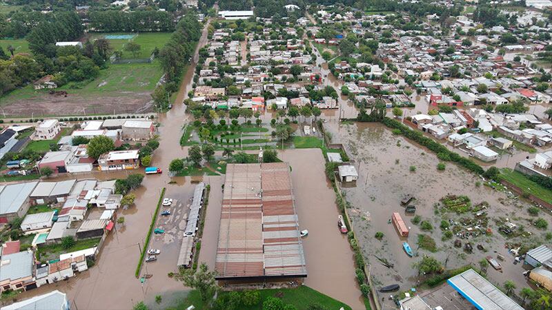 Pueblos tapados de agua, evacuados y rutas cortadas en Entre Ríos