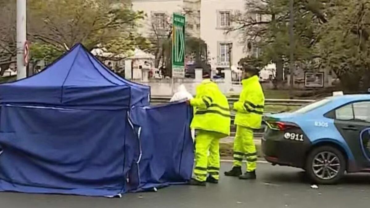 Un polista atropelló y mató a un hombre en plena 9 de Julio: huyó y se entregó horas después