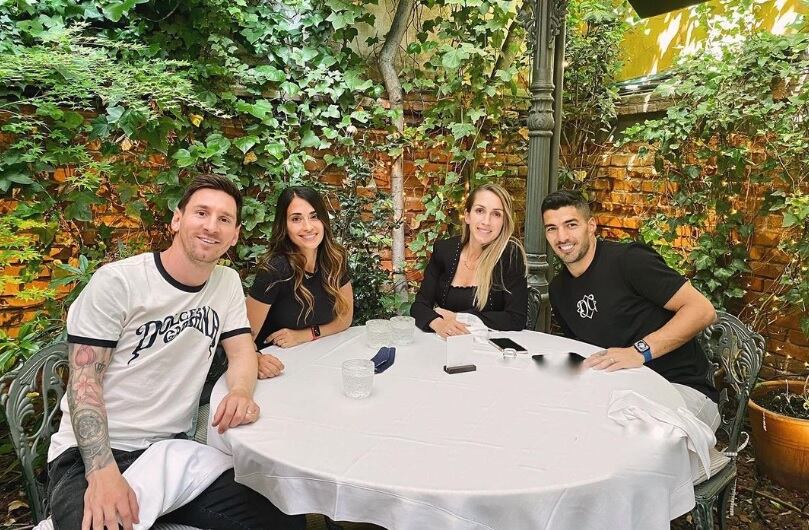 Lionel Messi, Antonela Roccuzzo, Sofía Balbi y Luis Suárez